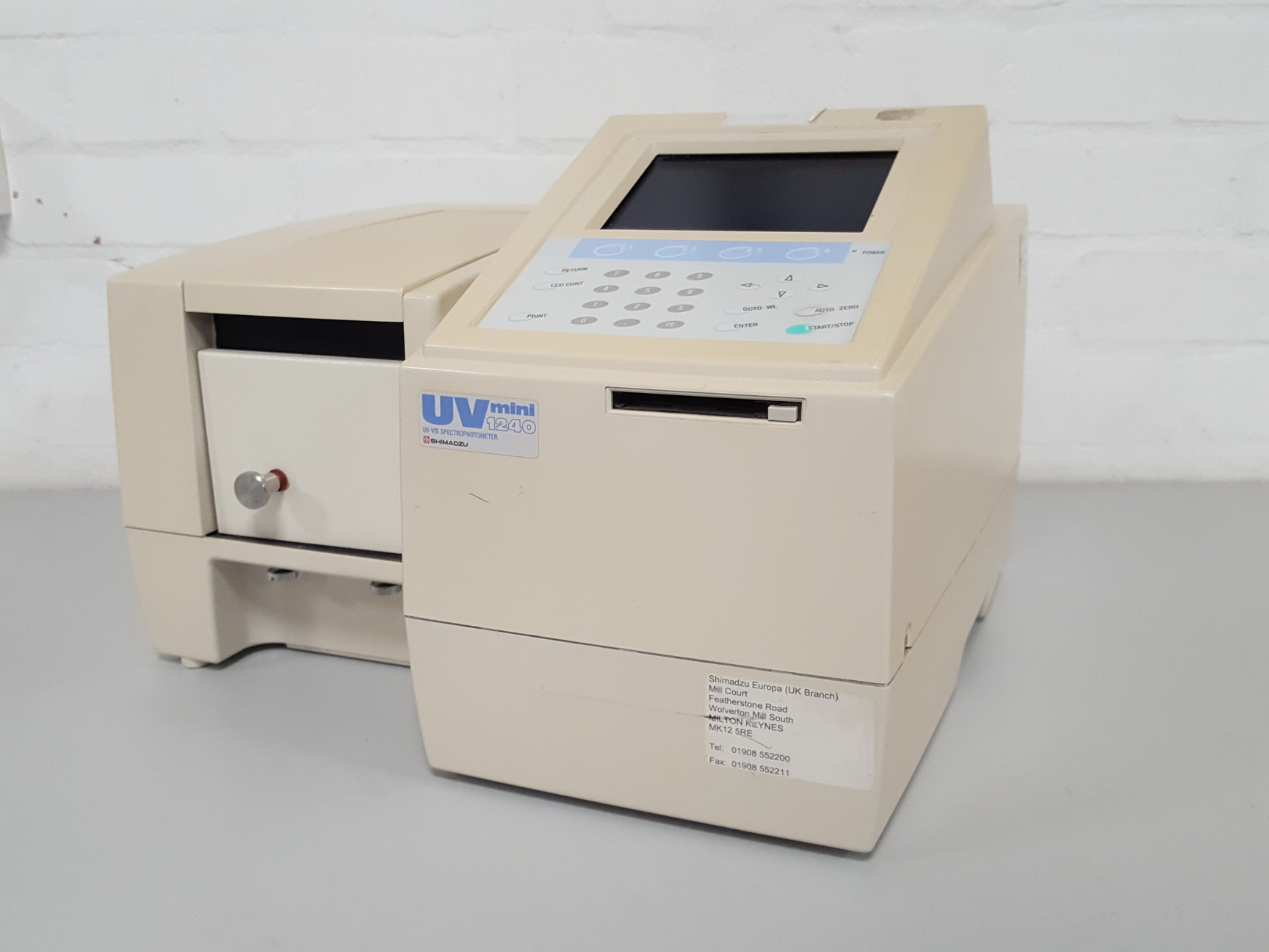 shimadzu-uv-mini-1240-uv-vis-spectrophotometer-lab