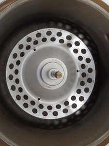 Thumbnail image of Eppendorf Concentrator 5301 Benchtop Centrifuge Lab