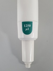 Thumbnail image of Matrix Impact 2 Shorty 1250ul Single Channel Pipettor Pipet With Charger Lab