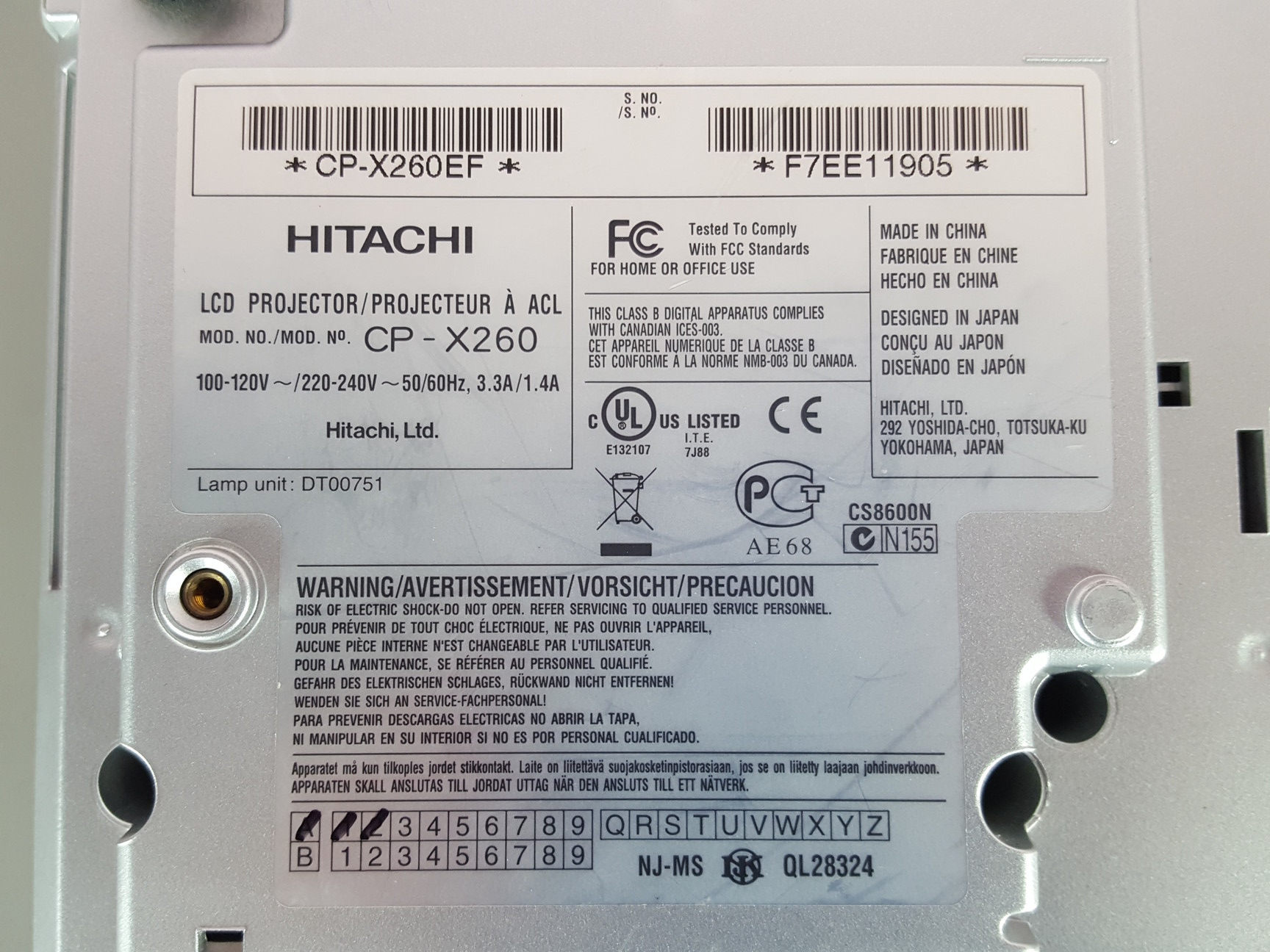 Image of Hitachi CP-X260 LCD Projector