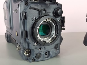 Thumbnail image of Sony DSP-570WSP Video Camera + DXF-801CE View Finder Photography