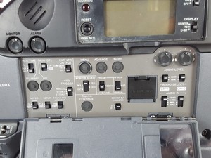 Thumbnail image of Sony DSP-570WSP Video Camera + DXF-801CE View Finder Photography