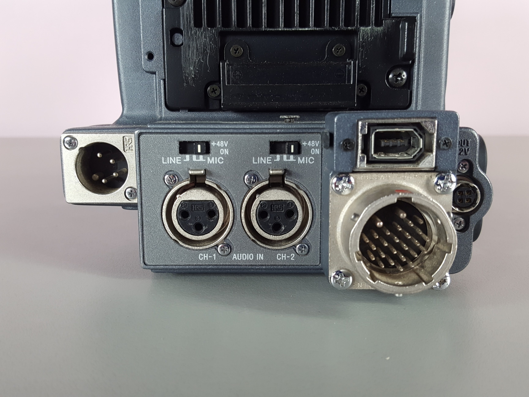 Image of Sony DSP-570WSP Video Camera + DXF-801CE View Finder Photography