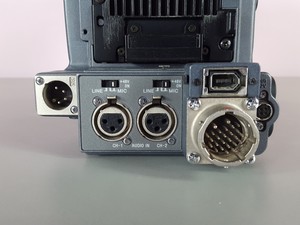 Thumbnail image of Sony DSP-570WSP Video Camera + DXF-801CE View Finder Photography