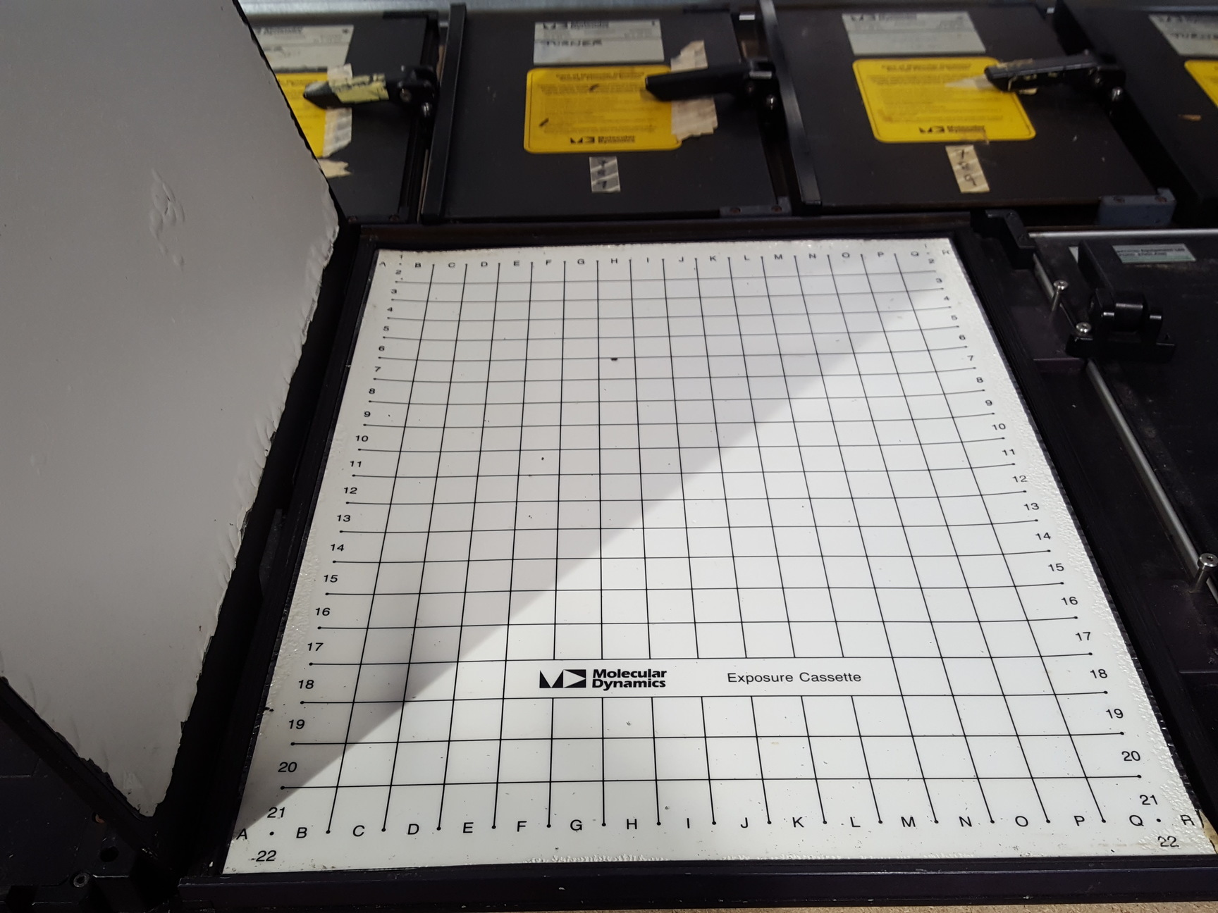 Image of 12x Storage Phosphorus Screens / Imaging Plates Molecular Dynamics Cronex Lab