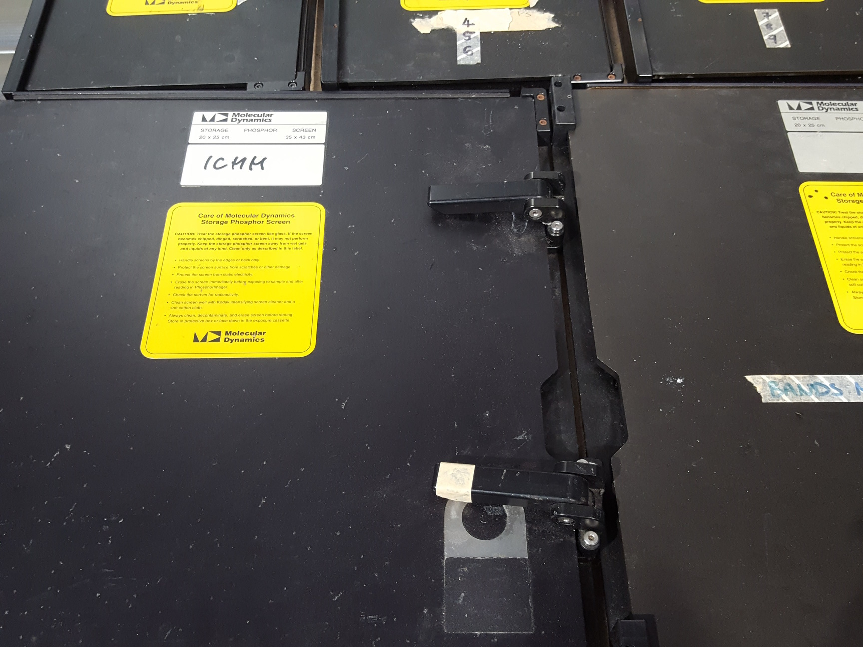 Image of 12x Storage Phosphorus Screens / Imaging Plates Molecular Dynamics Cronex Lab