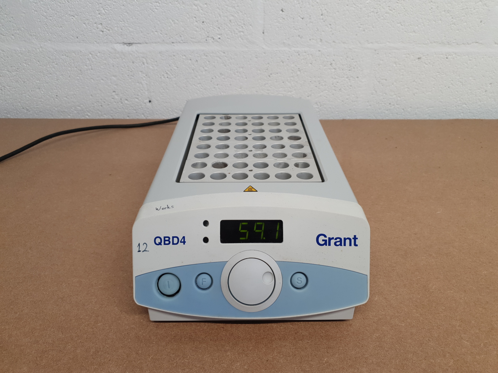 Grant QBD4 Block Heater Temperature Range 26°C to 130°C Lab