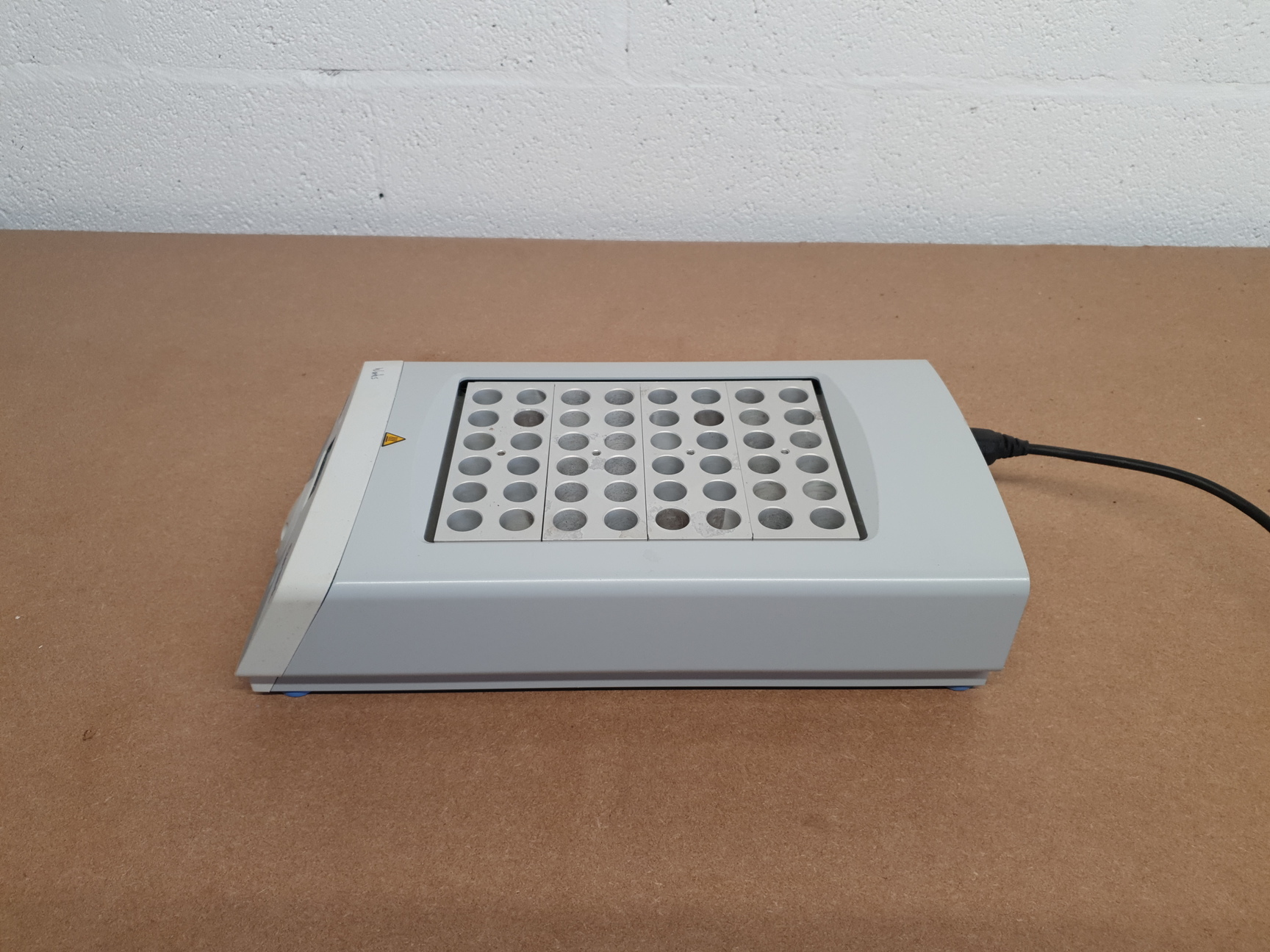 Grant QBD4 Block Heater Temperature Range 26°C to 130°C Lab