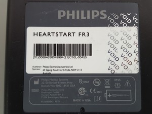 Thumbnail image of Philips HeartStart FR3 Defibrillator ECG Bundle + New Battery