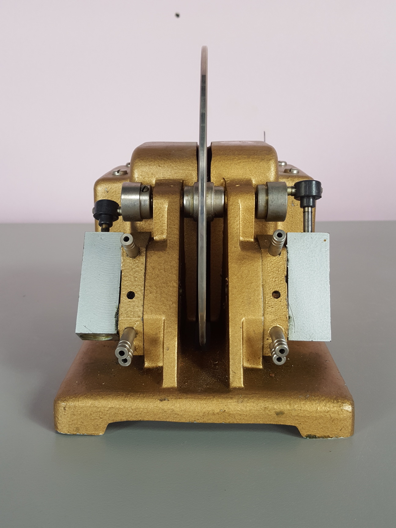Image of Medcalf HY FlO 60C Lab Pump