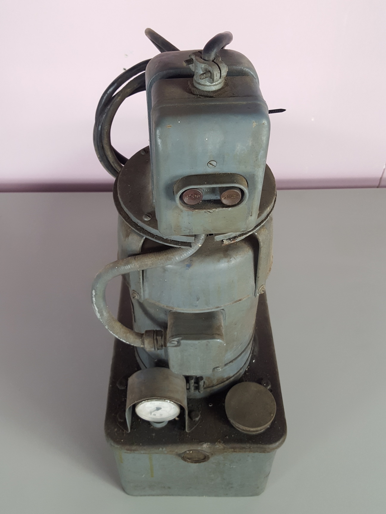 Image of HIC LTD Hydraulic Pump / Power Unit for Lathe Profiling Attachment VMF534TF