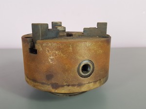 Thumbnail image of Pratt Burnerd Cat. 1213-11705 6-1/4" Iron Body Lathe Chuck (3 Jaws) 95mm 