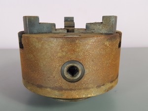 Thumbnail image of Pratt Burnerd Cat. 1213-11705 6-1/4" Iron Body Lathe Chuck (3 Jaws) 95mm 