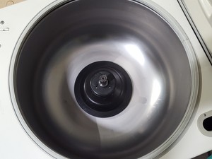 Thumbnail image of Heraeus Megafuge 3S Large Benchtop Centrifuge Lab Spares/Repairs