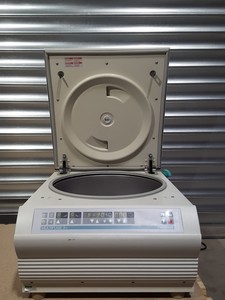 Thumbnail image of Heraeus Megafuge 3S Large Benchtop Centrifuge Lab Spares/Repairs