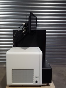 Thumbnail image of Illumina HiSeq 2500 DNA Sequencing System 2013 Lab + Control Software