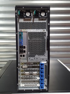 Thumbnail image of Illumina HiSeq 2500 DNA Sequencing System 2013 Lab + Control Software