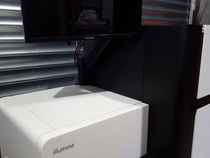 Thumbnail image of Illumina HiSeq 2500 DNA Sequencing System 2013 Lab + Control Software