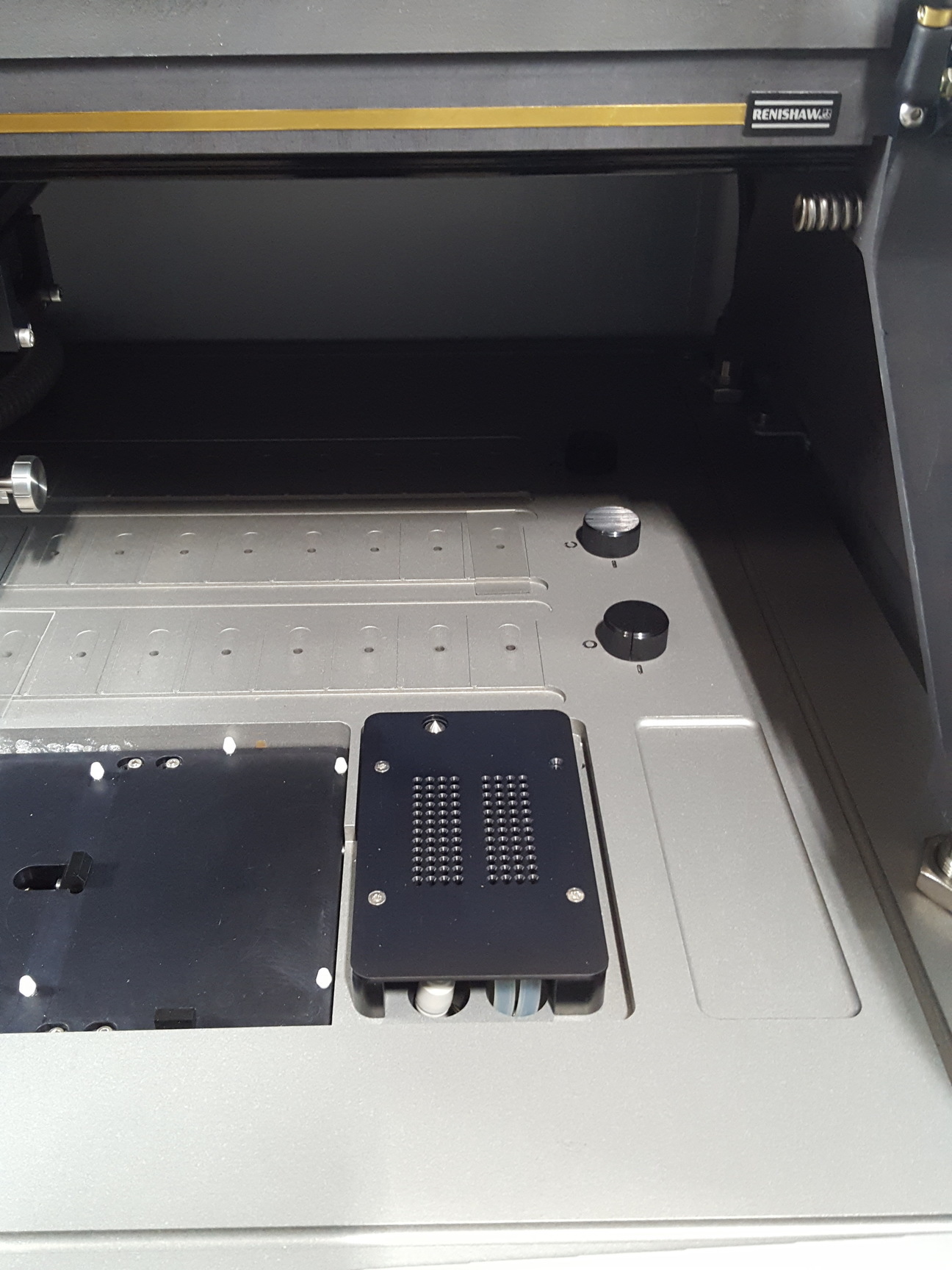 Image of Genetix QArray Mini Benchtop MicroArray Array Printer + Jun-Air Pump Lab