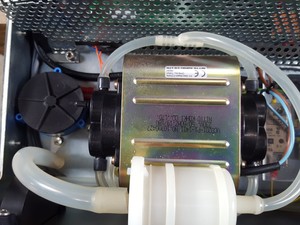 Thumbnail image of Genetix QArray Mini Benchtop MicroArray Array Printer + Jun-Air Pump Lab