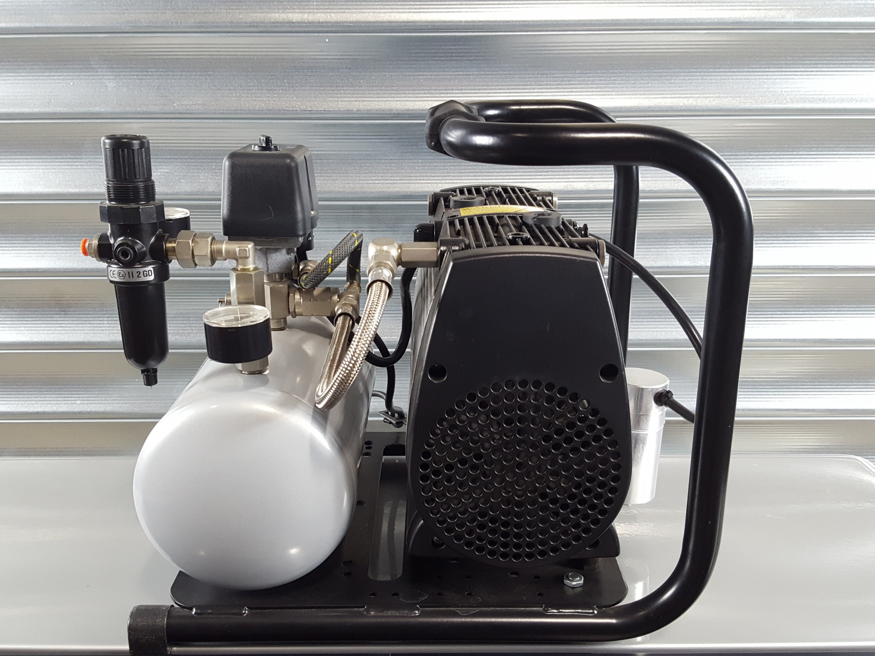 Image of Genetix QArray Mini Benchtop MicroArray Array Printer + Jun-Air Pump Lab