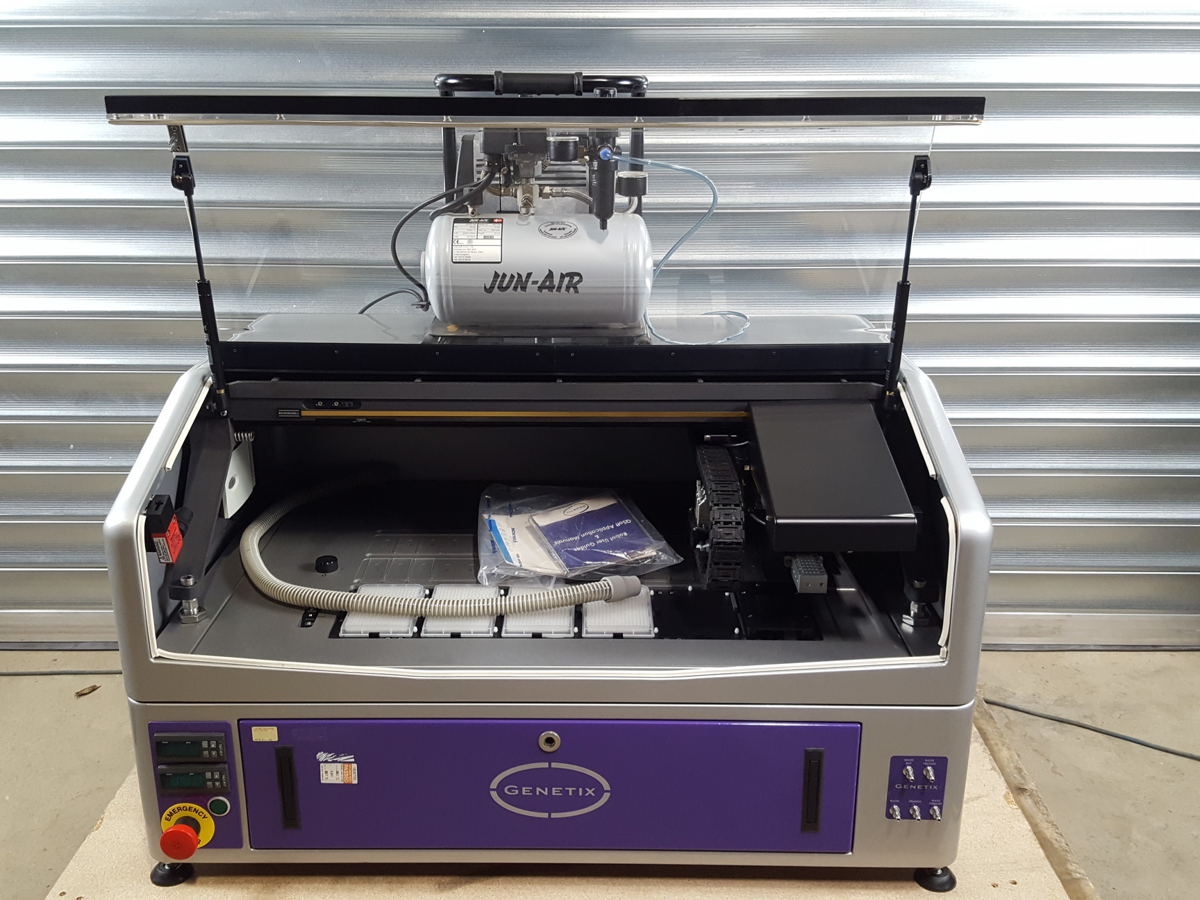 Image of Genetix QArray Mini Benchtop MicroArray Printer + Jun-Air Pump Lab