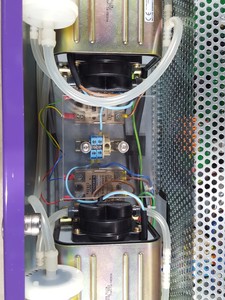 Thumbnail image of Genetix QArray Mini Benchtop MicroArray Printer + Jun-Air Pump Lab