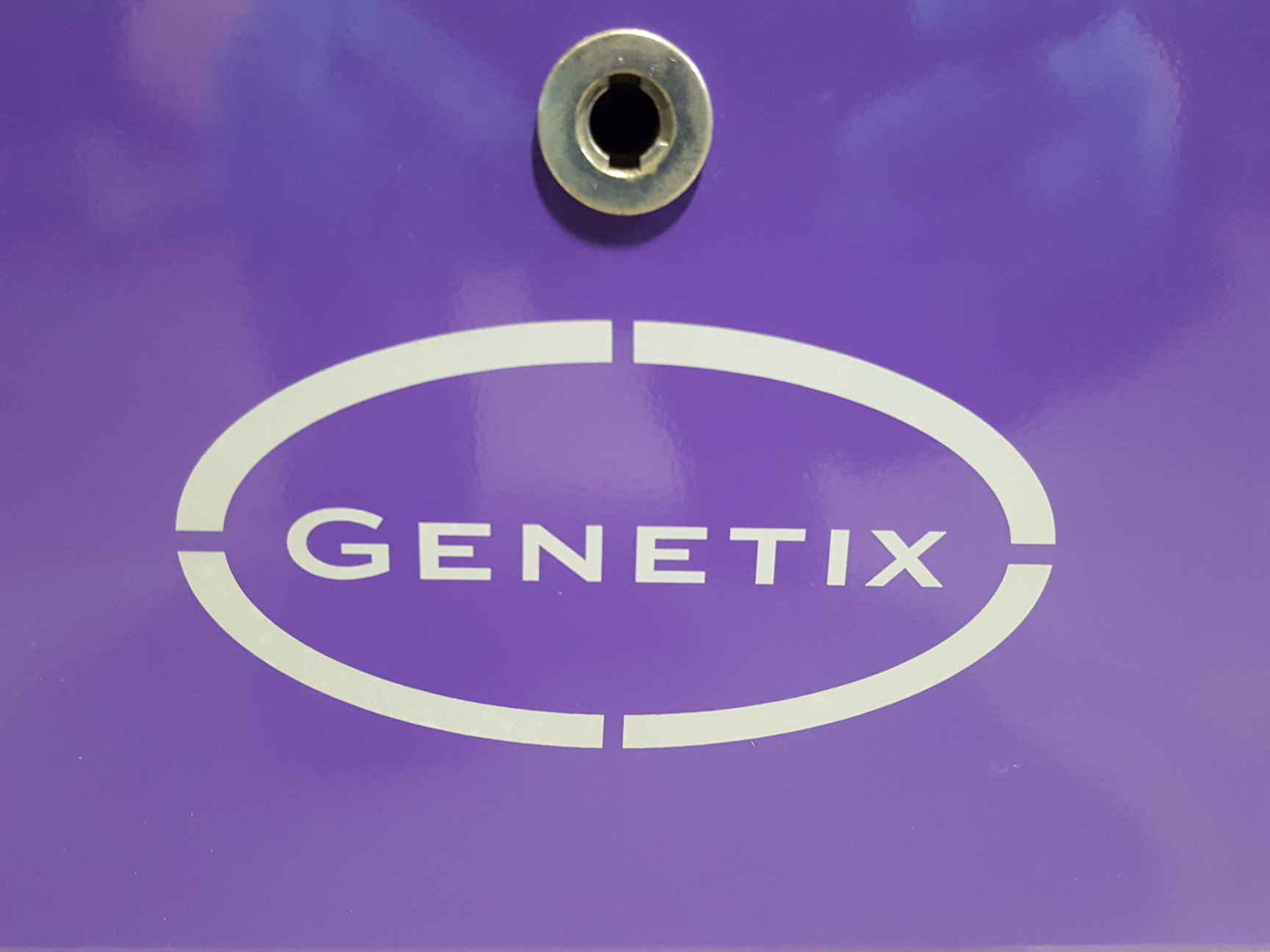 Image of Genetix QArray Mini Benchtop MicroArray Printer + Jun-Air Pump Lab