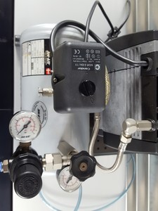Thumbnail image of Genetix QArray Mini Benchtop MicroArray Printer + Jun-Air Pump Lab
