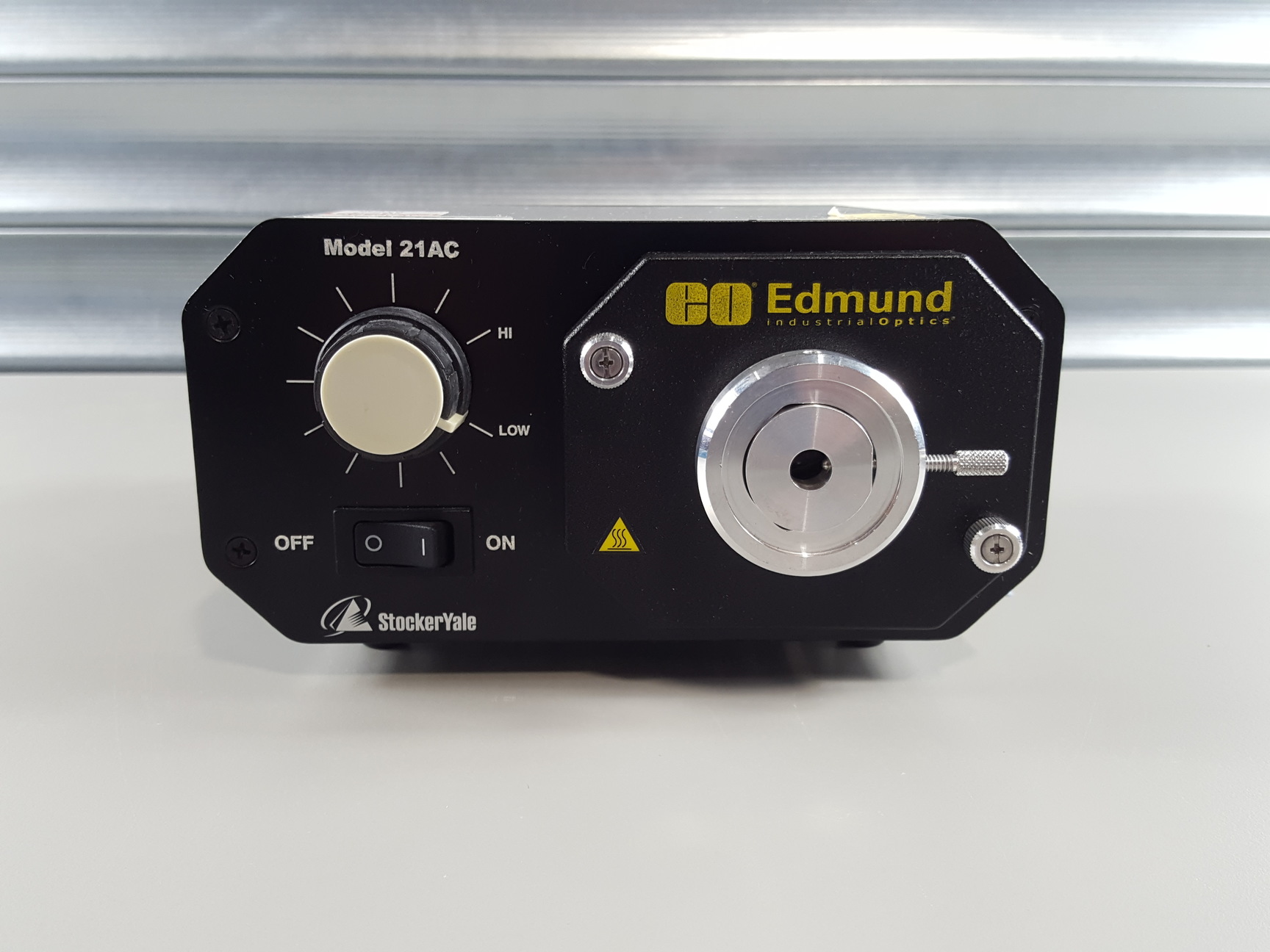 EO Edmund Industrial Optics Model 21AC StockerYale Fibre Optic Light