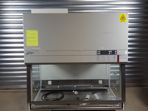 Thumbnail image of Holten LaminAir Flow Cabinet Model 1.2 S2010 Spares of Repairs Lab