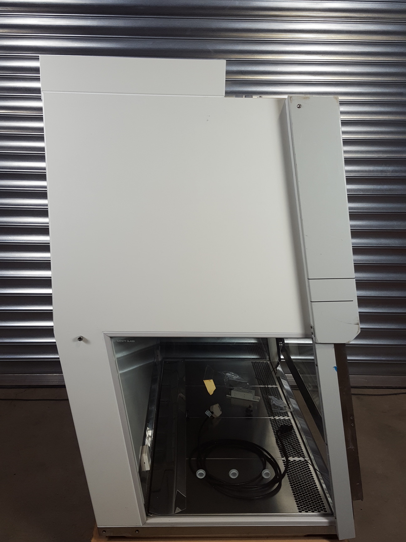 Image of Holten LaminAir Flow Cabinet Model 1.2 S2010 Spares of Repairs Lab