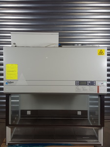 Thumbnail image of Holten LaminAir S-2000 1.2 Class II Flow Cabinet Lab Spares/Repairs