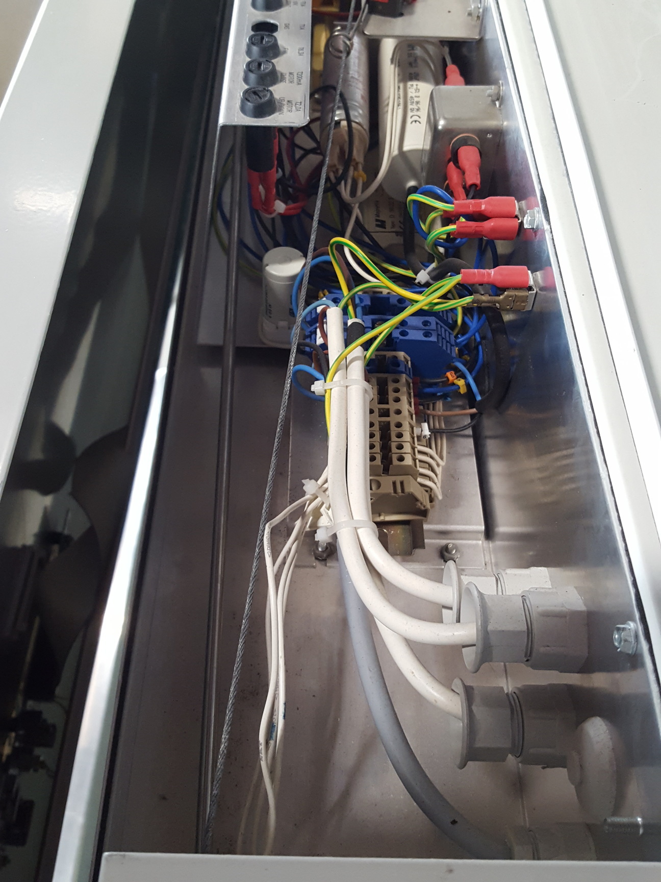 Image of Holten LaminAir S-2000 1.2 Class II Flow Cabinet Lab Spares/Repairs