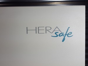Thumbnail image of Heraeus Herasafe HS-12 Class II Flow Cabinet Lab Spares or Repairs