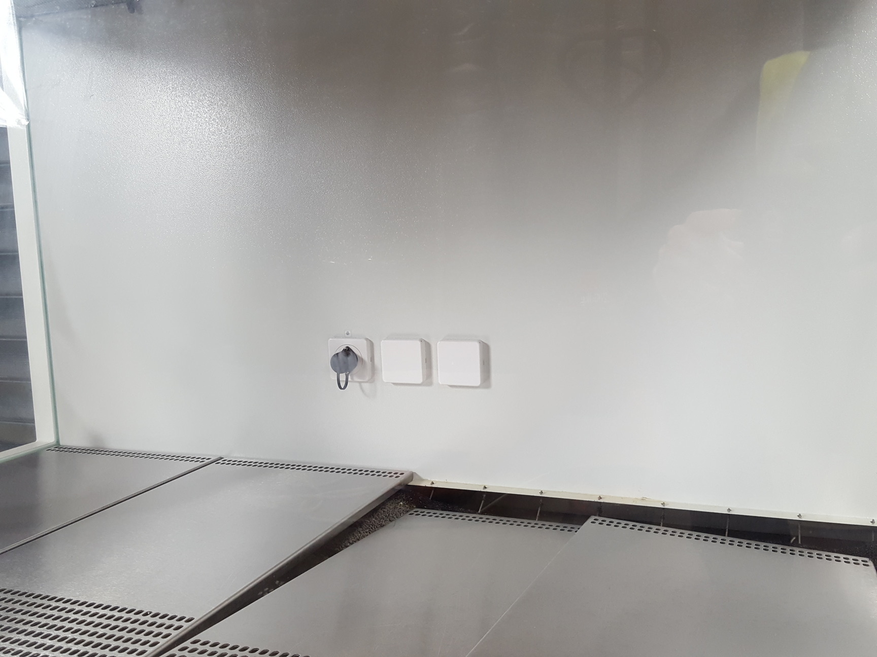 Image of Heraeus Herasafe HS-12 Class II Flow Cabinet Lab Spares or Repairs