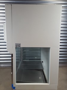 Thumbnail image of Heraeus Herasafe HS-12 Class II Flow Cabinet Lab Spares or Repairs