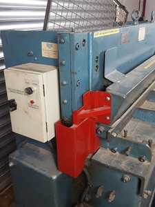 Thumbnail image of Keetona Powered Metalworking Guillotine 048076 (Max 1/8" Mild Steel Capacity)