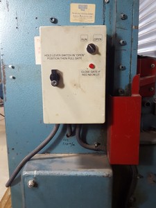 Thumbnail image of Keetona Powered Metalworking Guillotine 048076 (Max 1/8" Mild Steel Capacity)