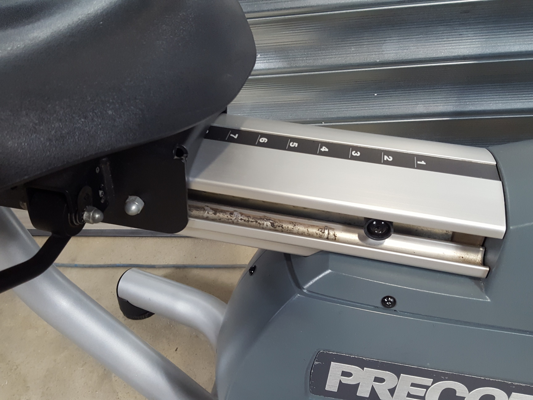 Image of Precor USA C846i Recumbent Exercise Bike Commercial Gym