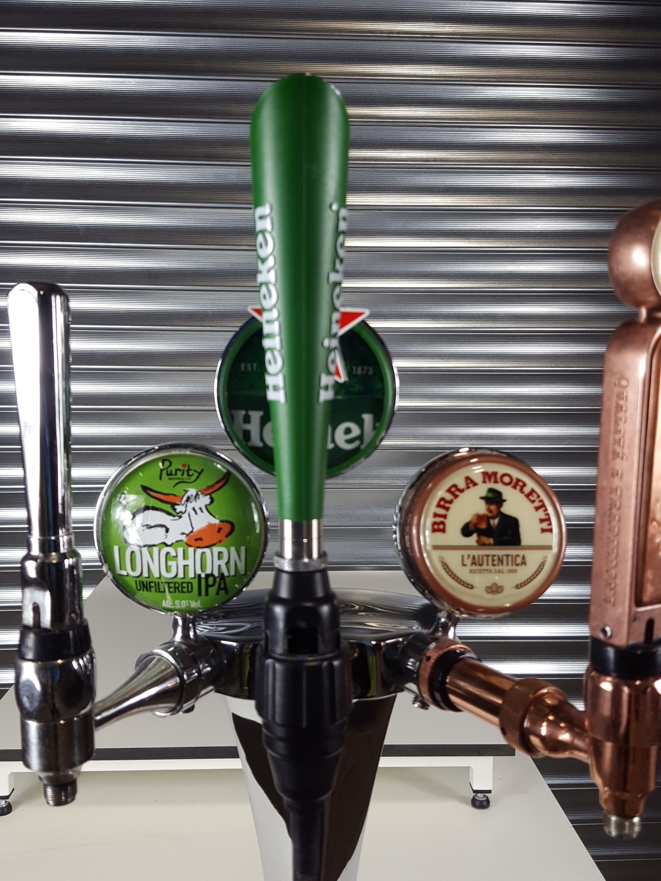 Image of Chrome 3 Tap Draught Beer/Cider Pump Bar Heineken, Longhorn, Birra Moretti