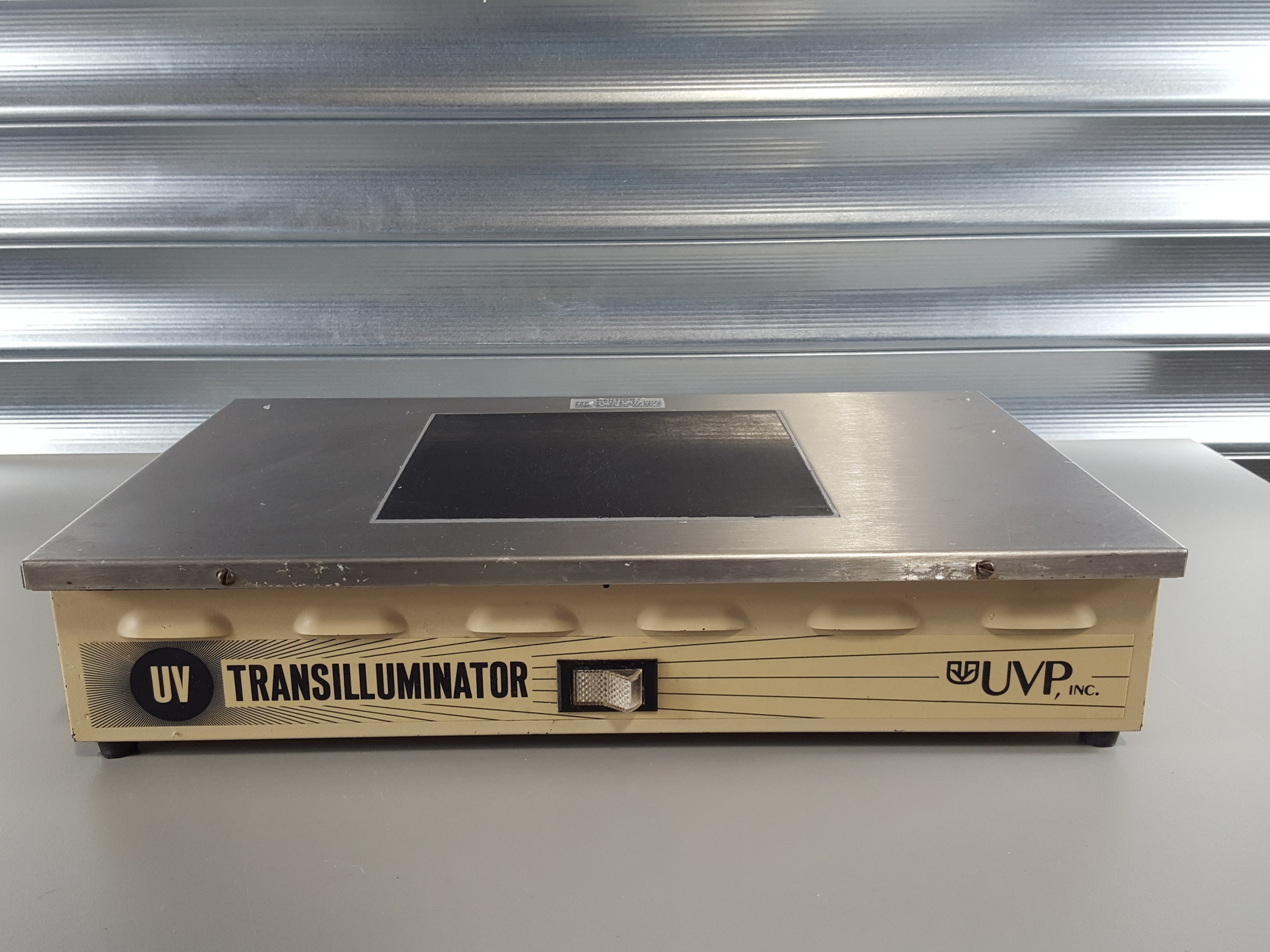 Image of UVP Chromato-Vue TM 20 UV Transilluminator Lab