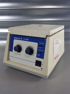 Thumbnail image of Sigma 1-13 Benchtop Centrifuge 13000rpm Lab