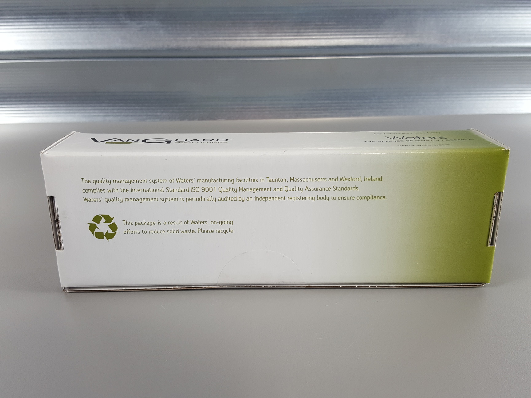 Image of Waters Acquity BEH C18 1.7um VanGuard Pre-Column 3/Pk 2.1 x 5mm HPLC 186003975