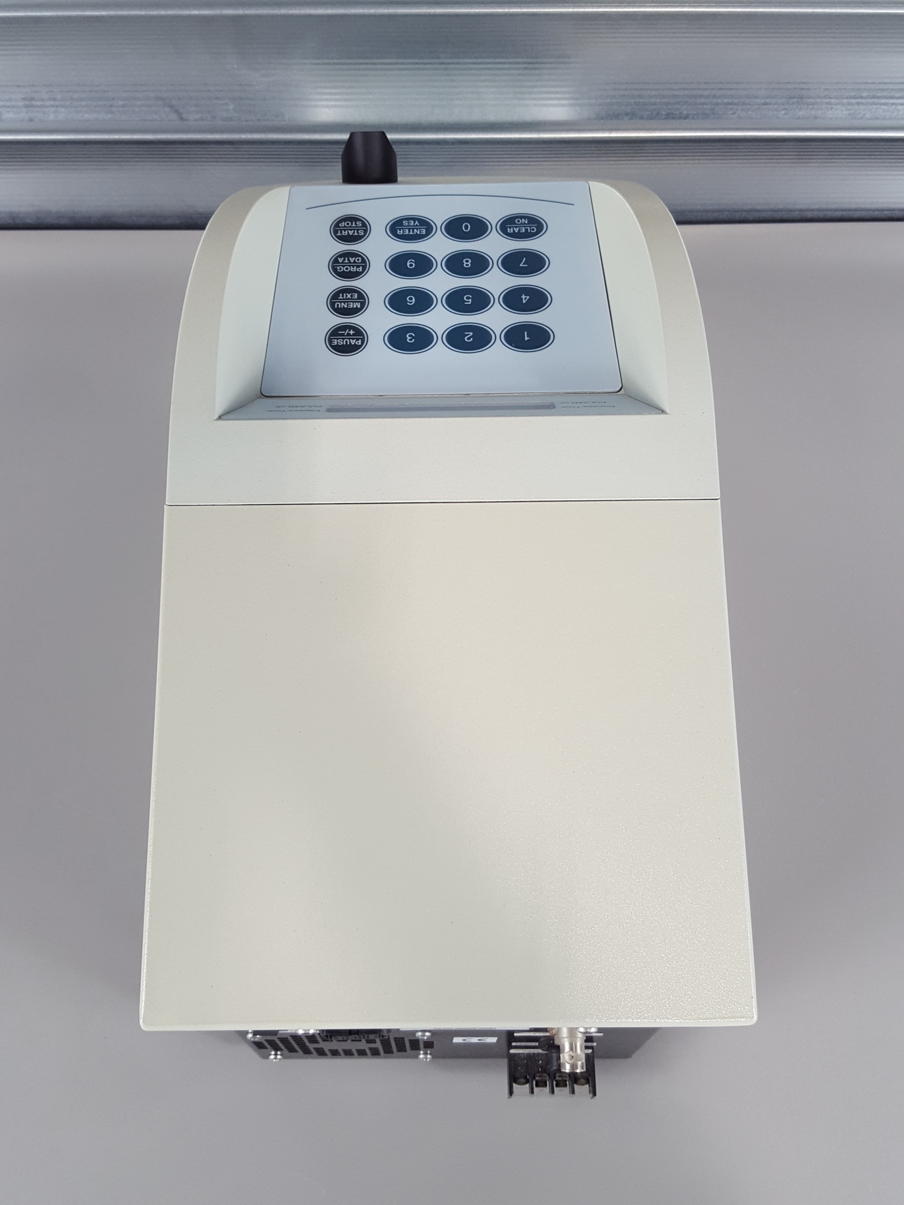 Image of Misonix 3000 Sonicator S3000-010 Ultrasonic Homogenizer Controller Lab