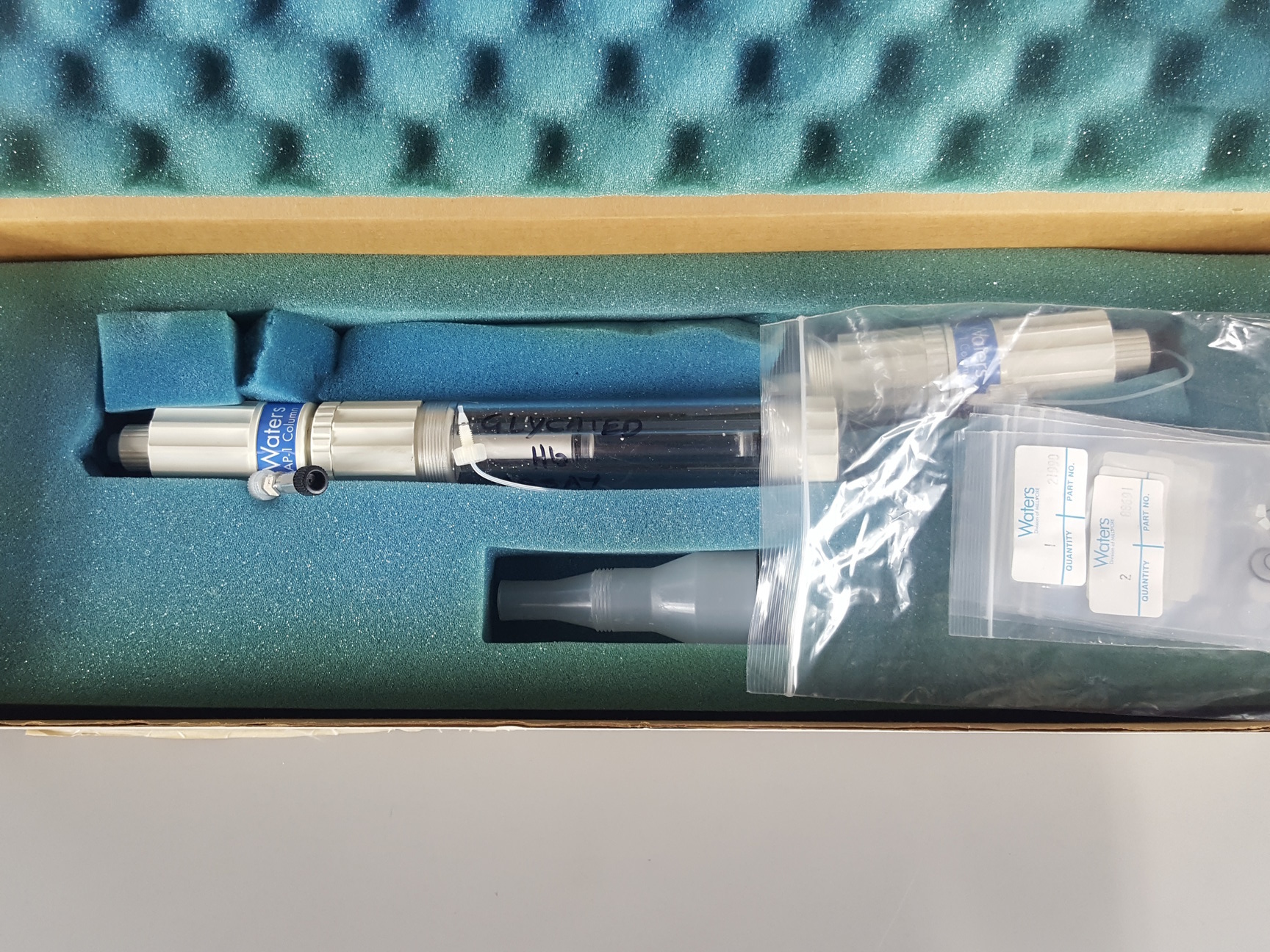 Image of 3x Waters Chromatography Columns. 2 x AP-1 P/N:21901, 1 x AP-2 P/N:27501 Lab