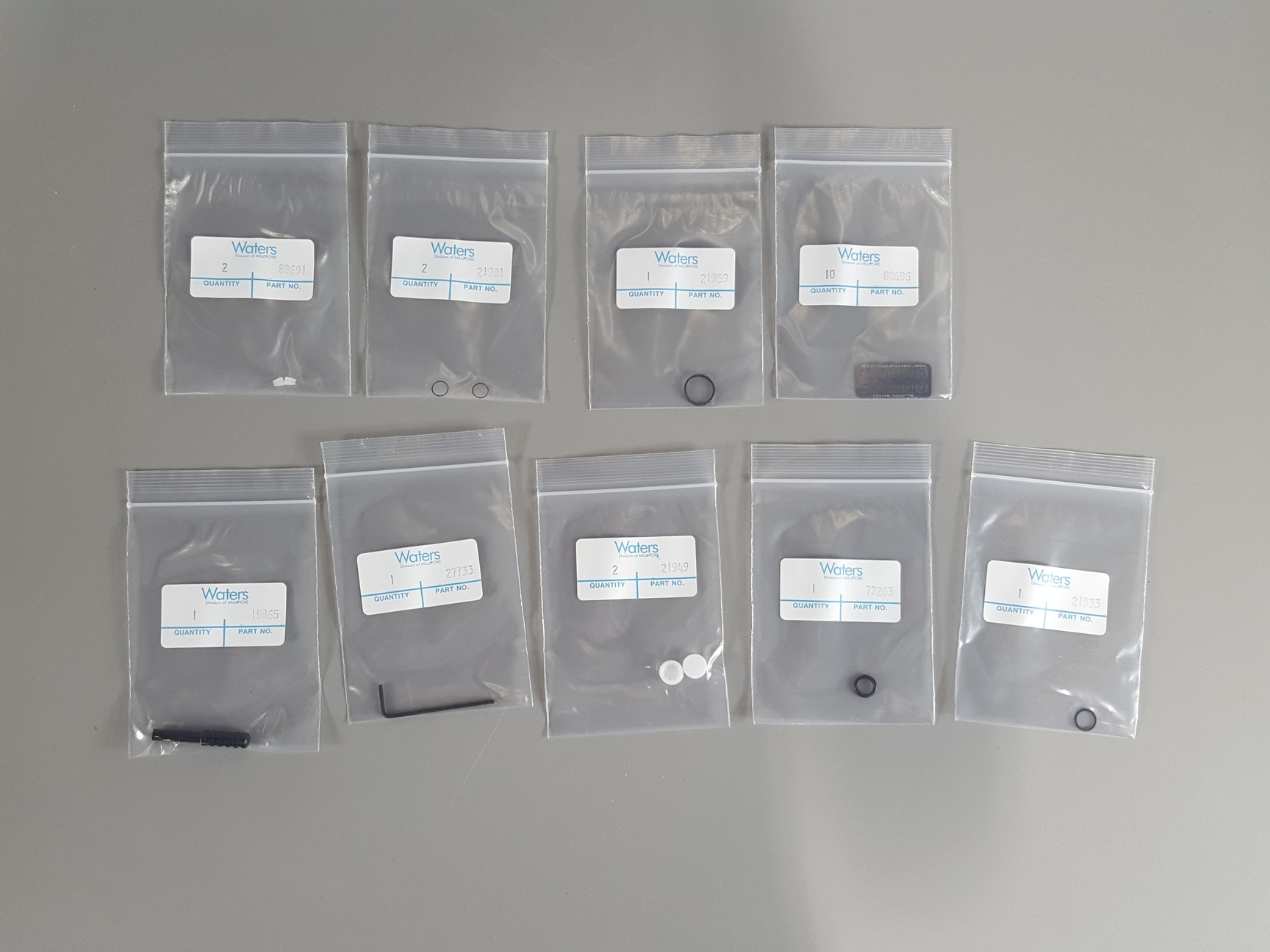 Image of 3x Waters Chromatography Columns. 2 x AP-1 P/N:21901, 1 x AP-2 P/N:27501 Lab