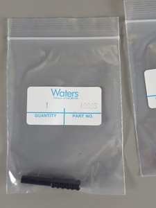 Thumbnail image of 3x Waters Chromatography Columns. 2 x AP-1 P/N:21901, 1 x AP-2 P/N:27501 Lab