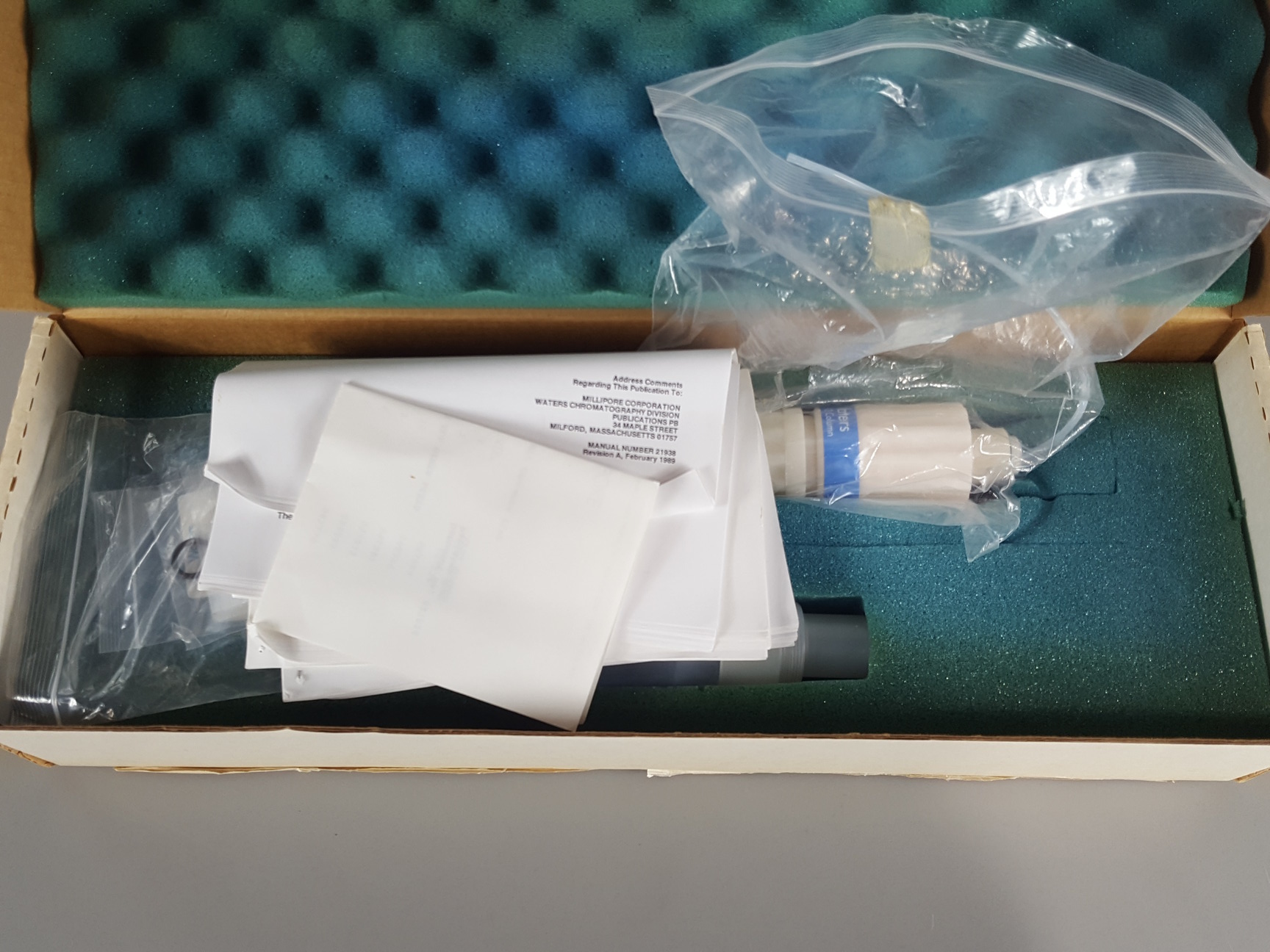 Image of 3x Waters Chromatography Columns. 2 x AP-1 P/N:21901, 1 x AP-2 P/N:27501 Lab