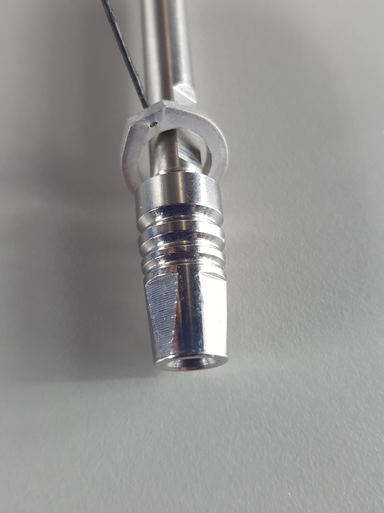 Image of Waters Acquity UPLC BEH C18 1.7um 2.1 x 100mm Column Part No 186002352 Lab